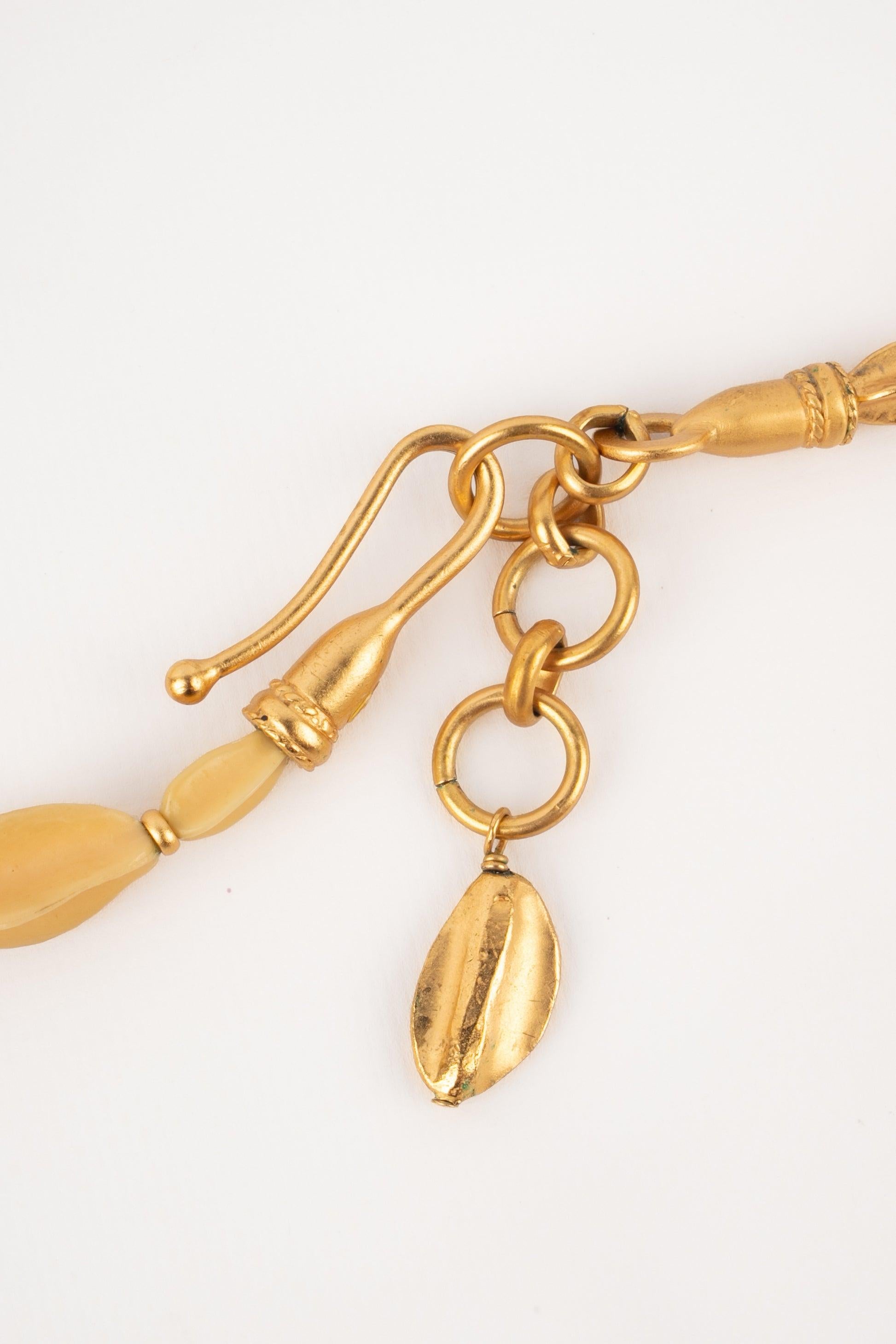 Chanel CC Short Golden Metal and Resin Necklace, 2000 For Sale 3