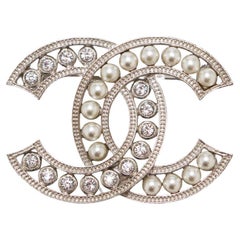 Chanel CC Silver Brooch With Rhinestones
