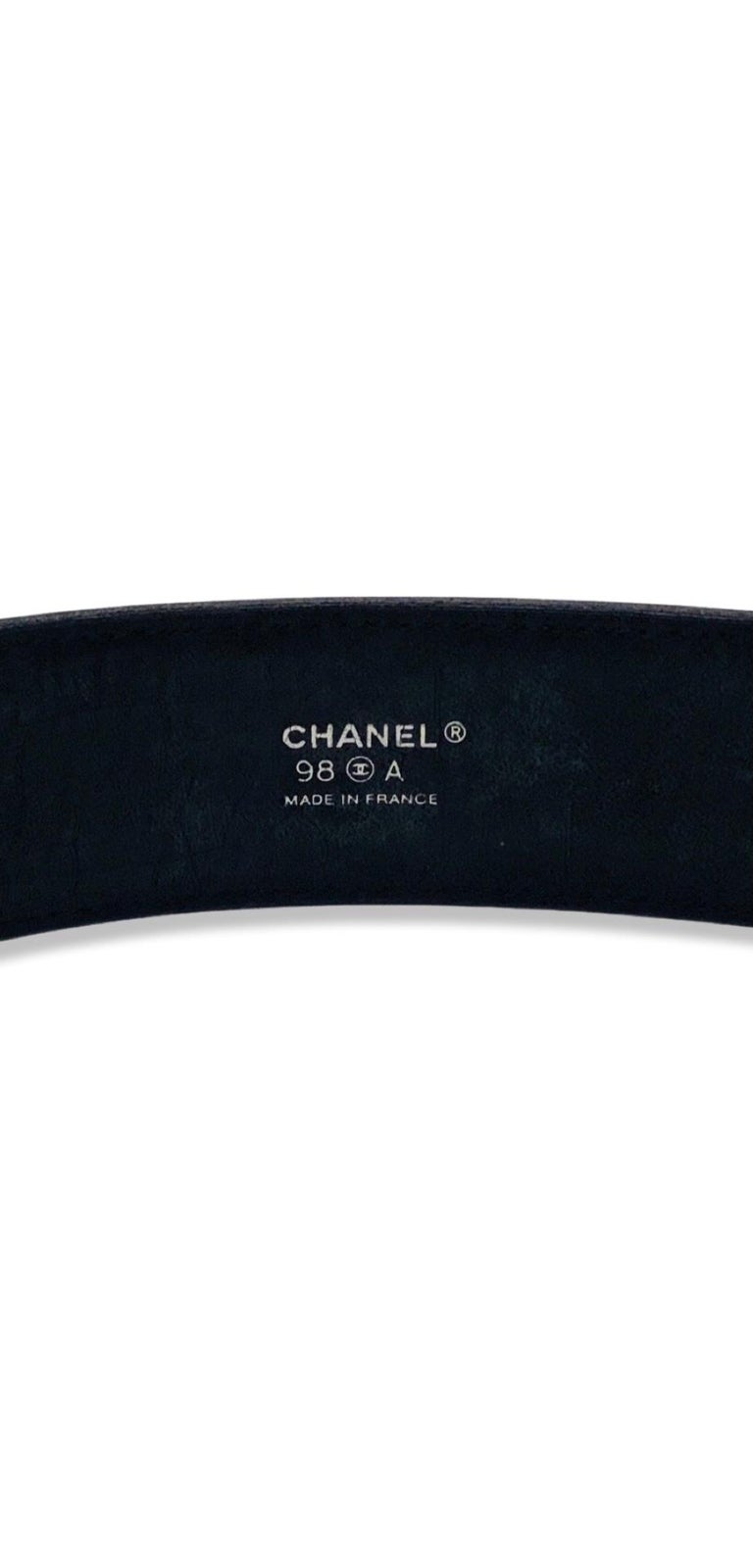 Chanel CC Silver Toned Hardware Black Lambskin Quilted Buckle Belt In Excellent Condition For Sale In Sheung Wan, HK