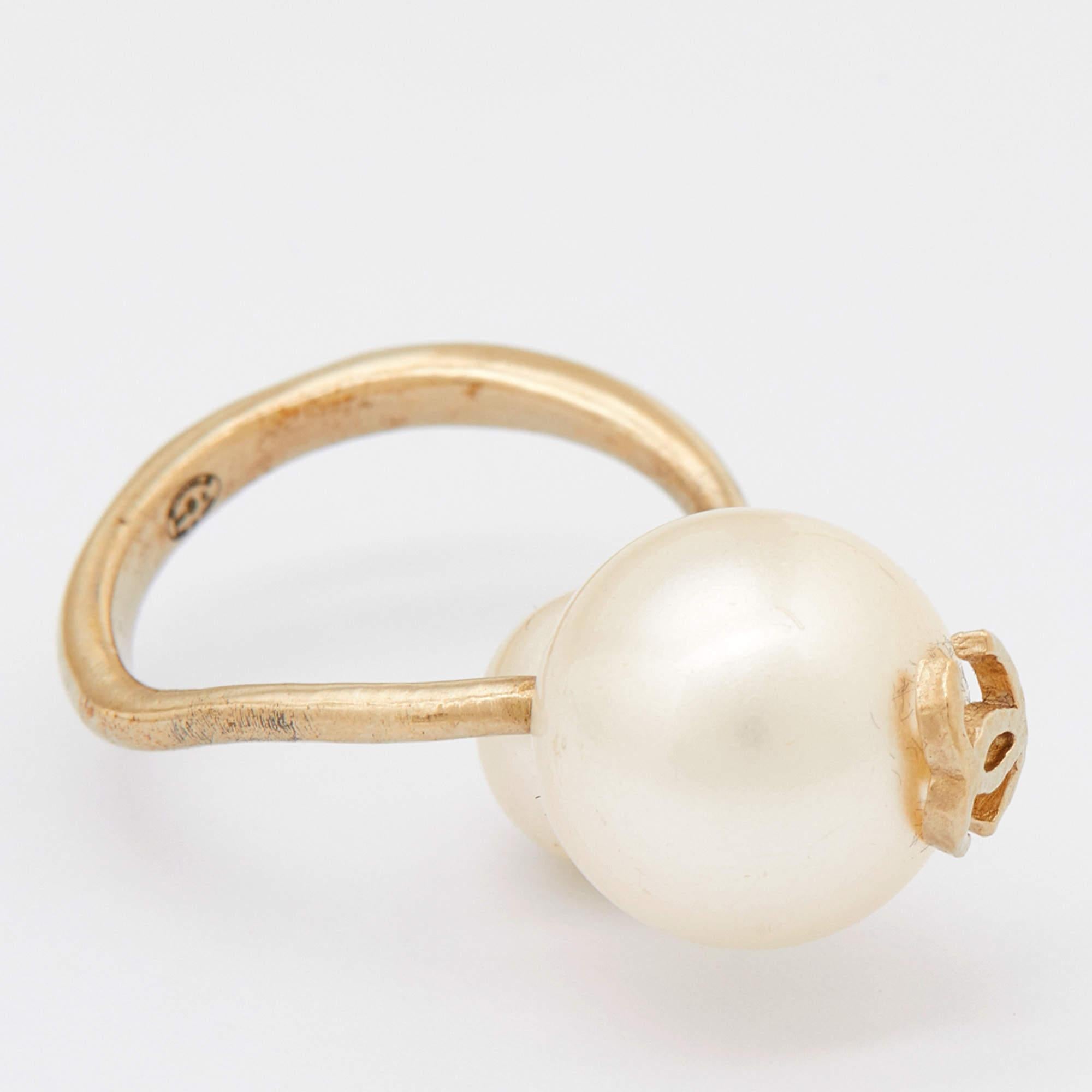 Women's Chanel CC Spiral Faux Pearl Gold Tone Ring Size 47