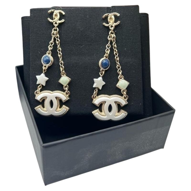 How can I tell if Chanel earrings are real?