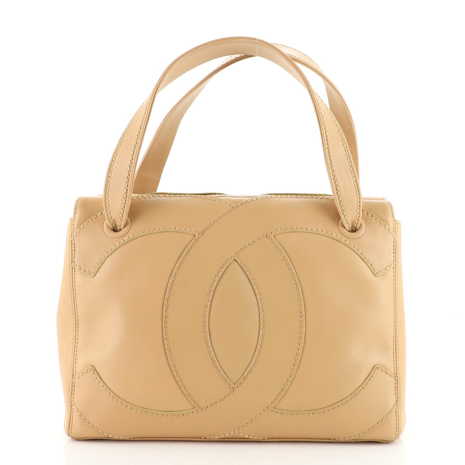 Chanel CC Stitch Tote Lambskin Medium In Fair Condition In NY, NY