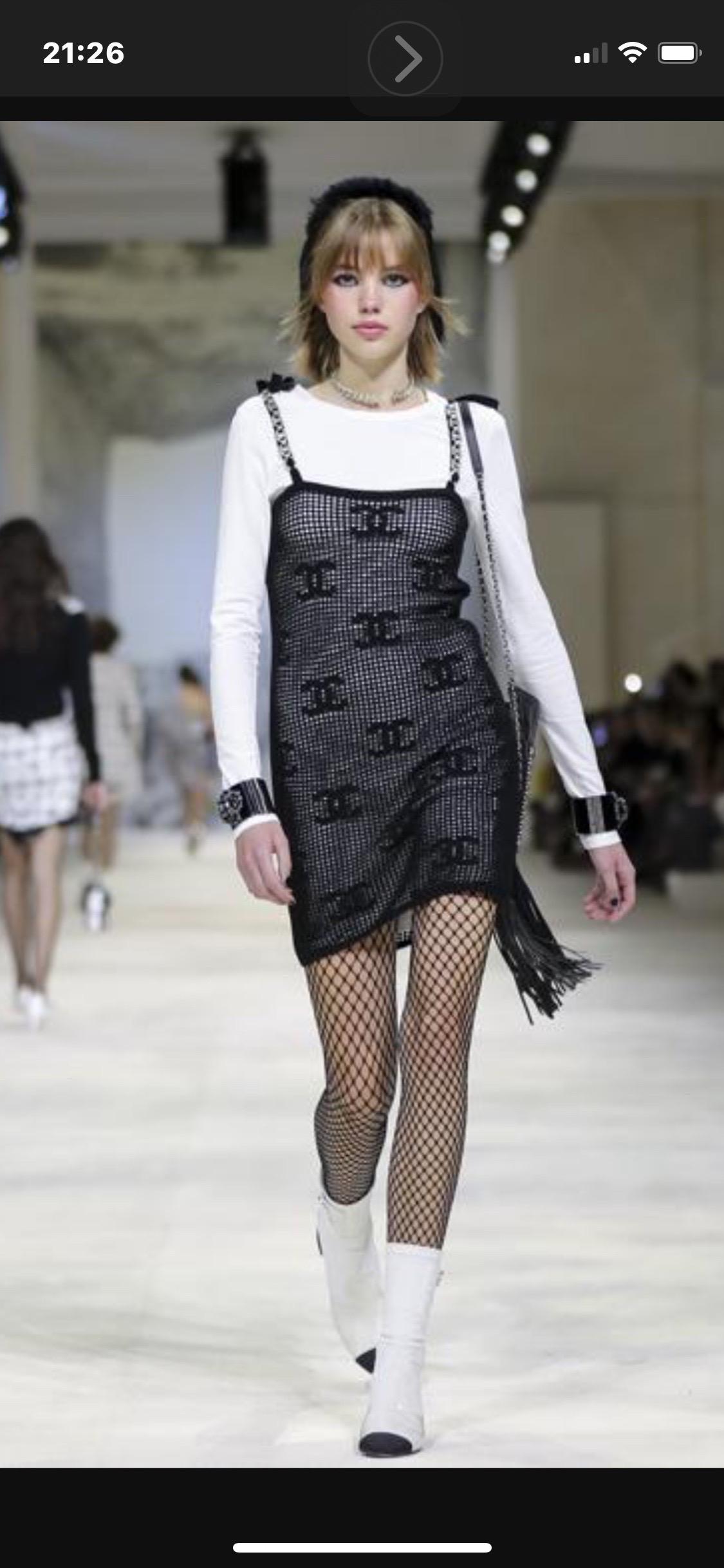 Chanel CC strass black cashmere Top cruise 2022 For Sale 5