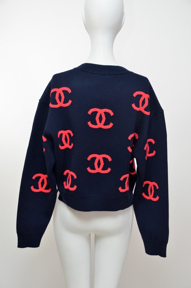CHANEL CC Sweater Size 36 New With Tags For Sale at 1stDibs
