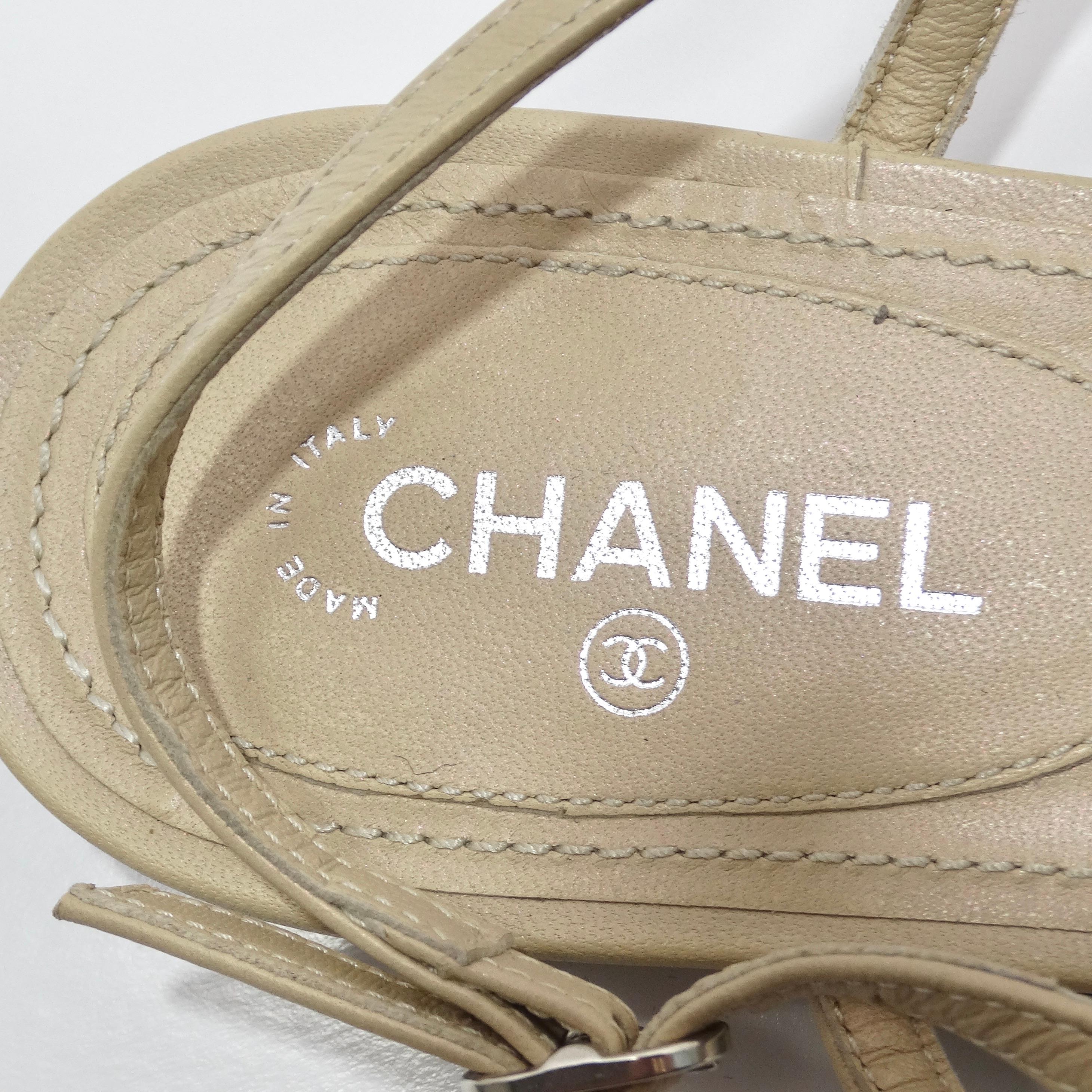 Chanel CC T Strap Leather Sandals In Good Condition For Sale In Scottsdale, AZ