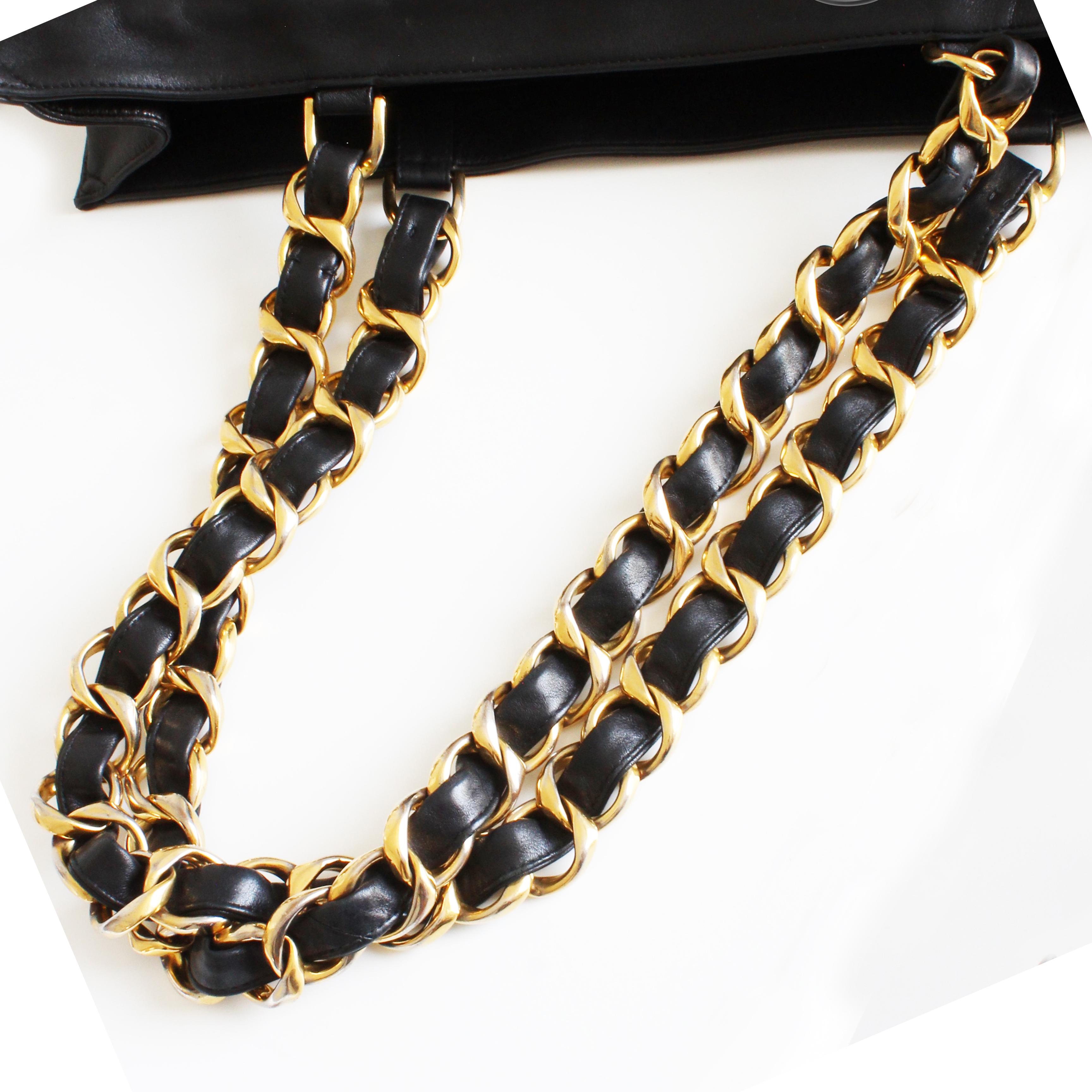 Chanel CC Tote Bag Black Lambskin Gold Chain Vintage 1990s Large Shoulder Bag  5