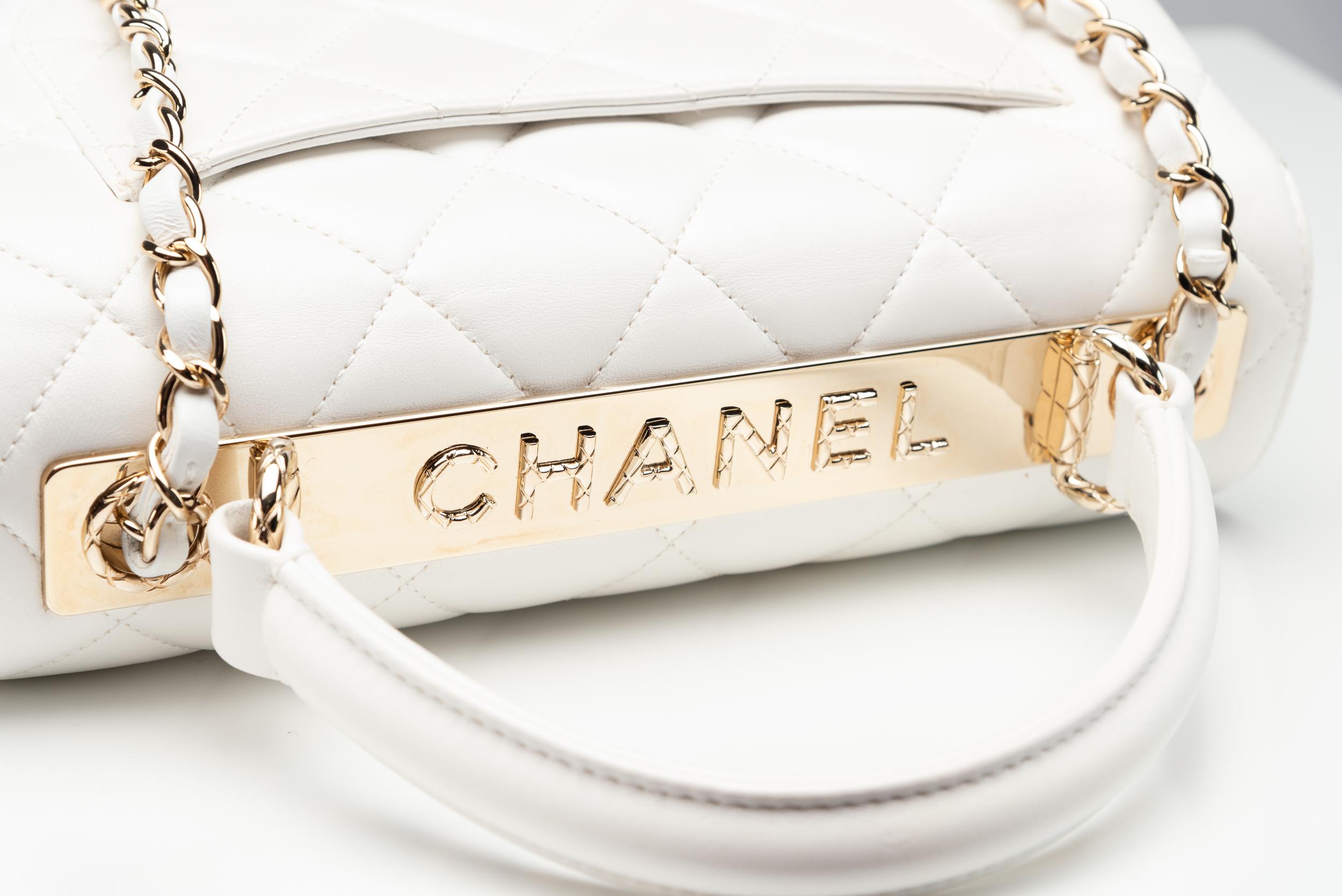 Chanel CC Trendy White Limited Edition Lambskin Small In Good Condition For Sale In Roosendaal, NL