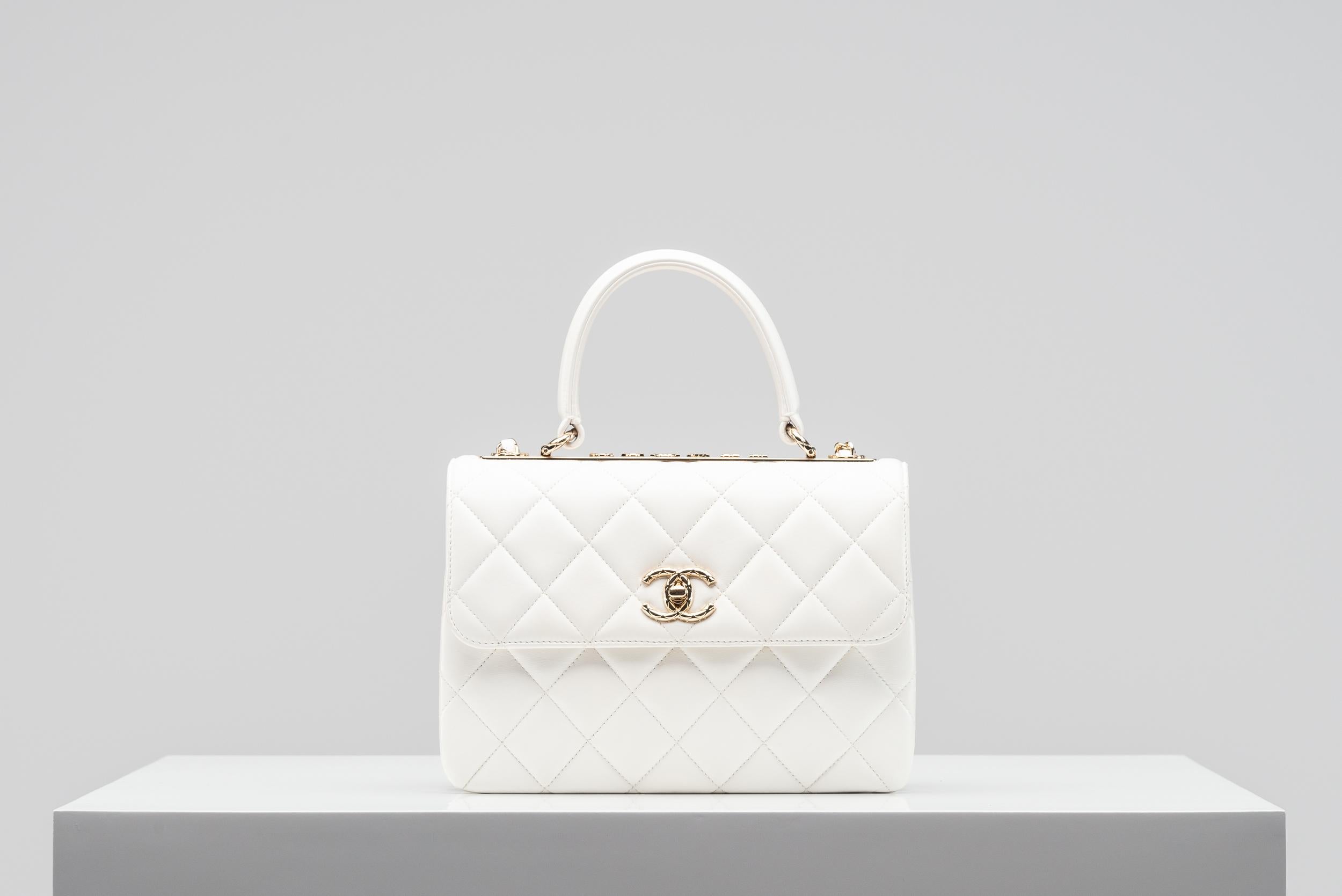 Women's or Men's Chanel CC Trendy White Limited Edition Lambskin Small For Sale