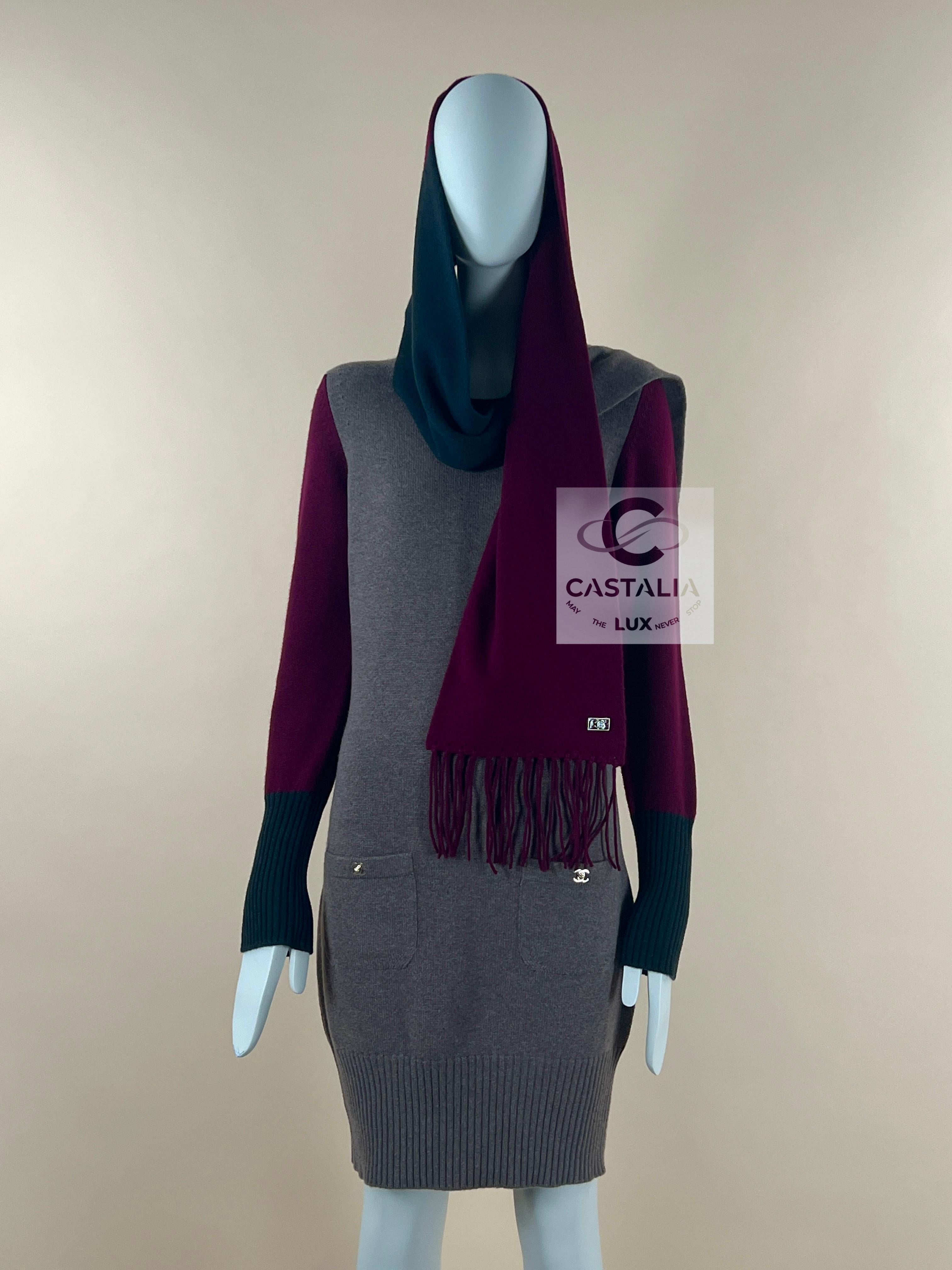 Chanel CC Turnlock Cashmere Dress and Scarf 36 FR For Sale 5