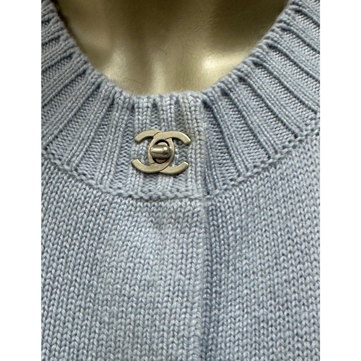 Chanel CC Turnlock Kaschmir Pullover Kleid - Größe 40 Damen im Angebot