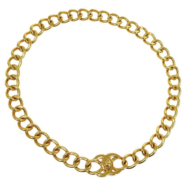 CHANEL CC Turnlock Gold Metal Chain Link Necklace For Sale at 1stDibs
