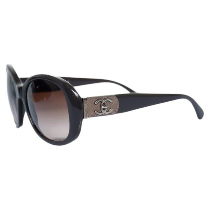 Chanel, CC turnlock sunglasses in brown