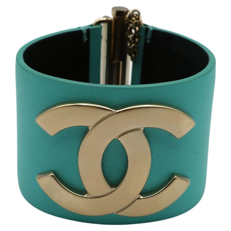 CHANEL CC Turquoise Color Leather Cuff Bracelet Size M, 2018 For