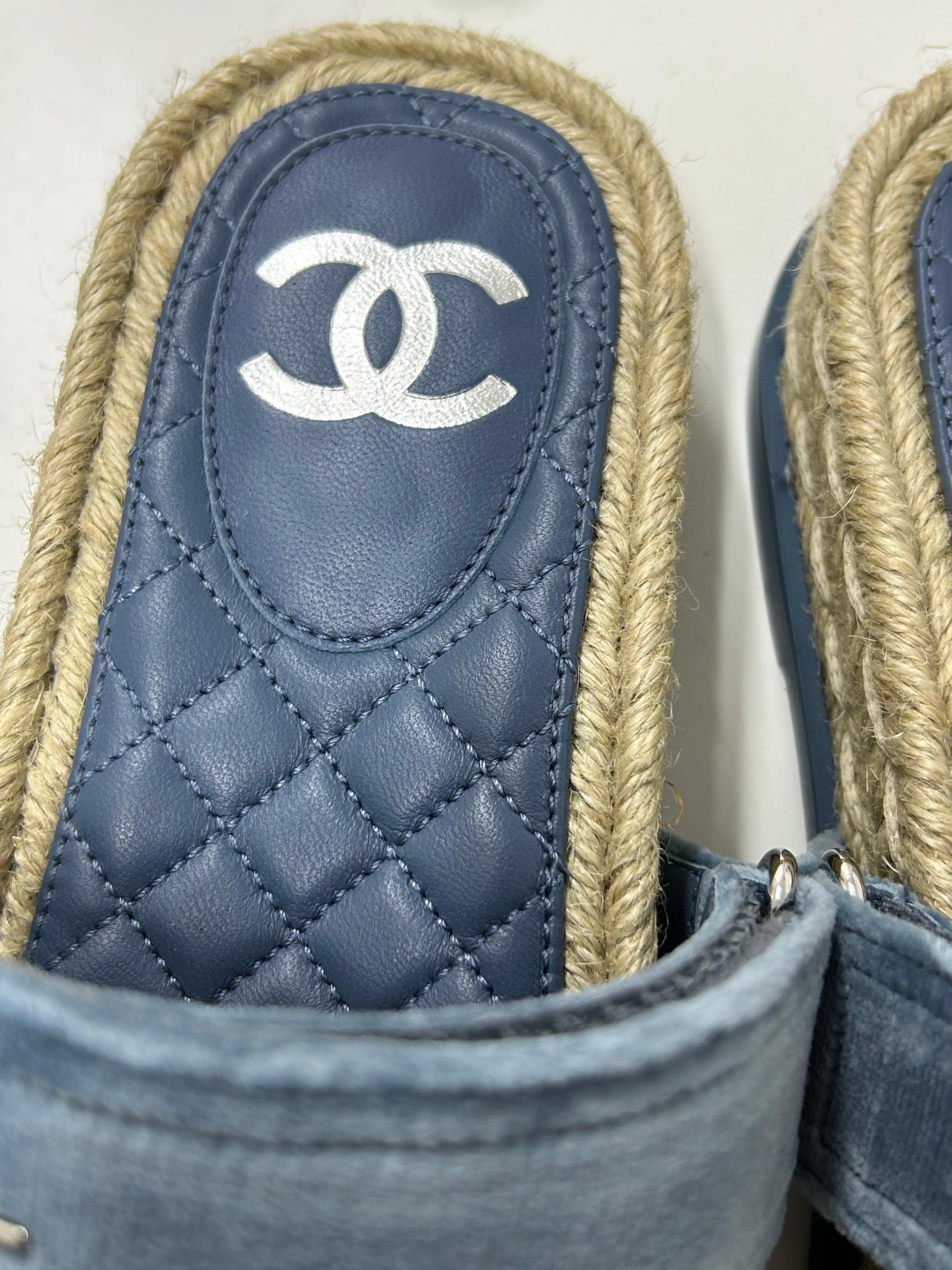 Chanel CC Velvet Mules Size EU 39 3