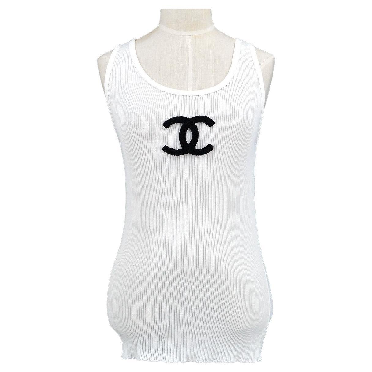 CHANEL CC White Cotton Knit Black Logo Sleeveless Tank Top - Size FR 38 For  Sale at 1stDibs