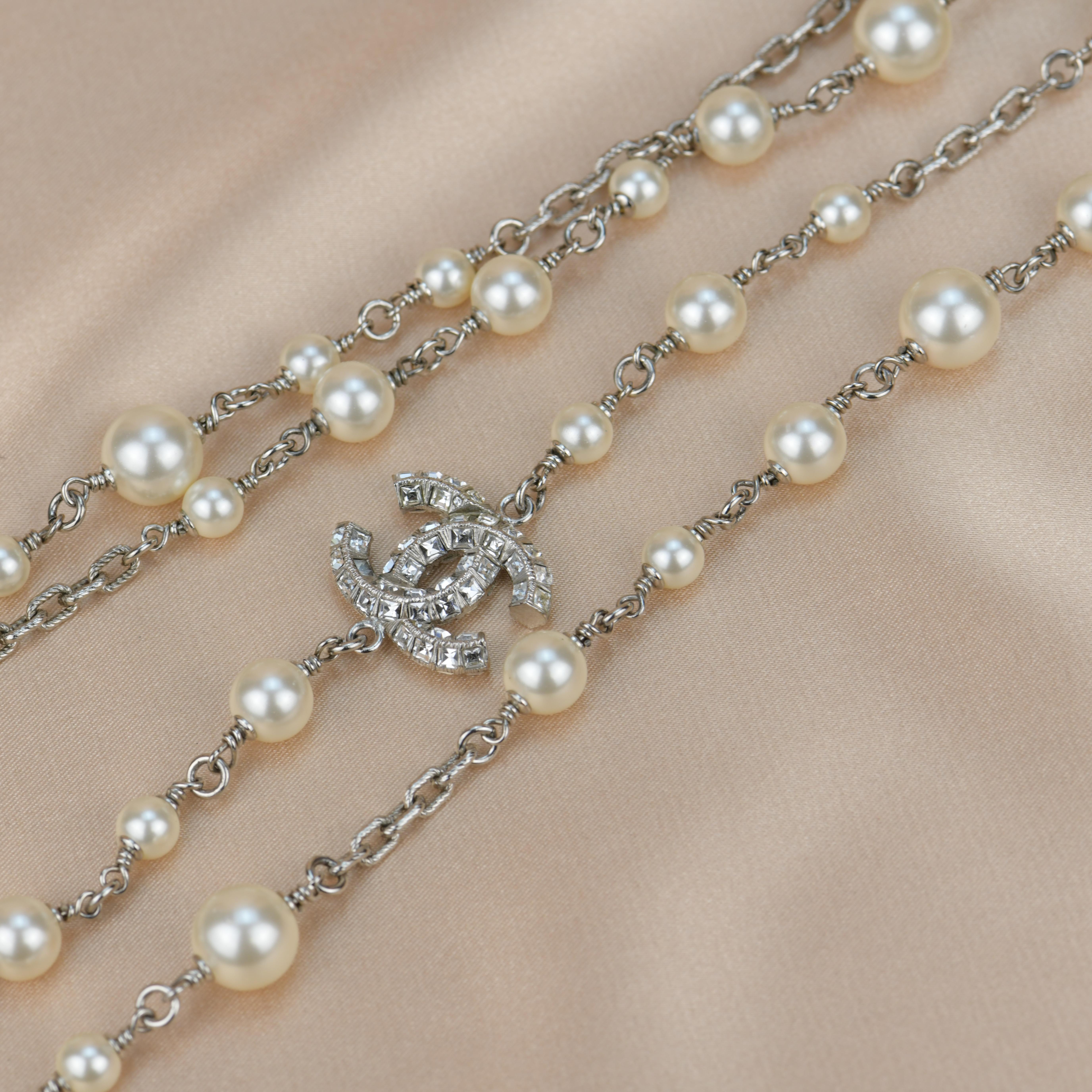 Chanel CC White Pearl and Crystal Long Necklace In Excellent Condition In Banbury, GB