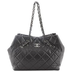 Chanel Cells Tote Caviar Acolchado Grande