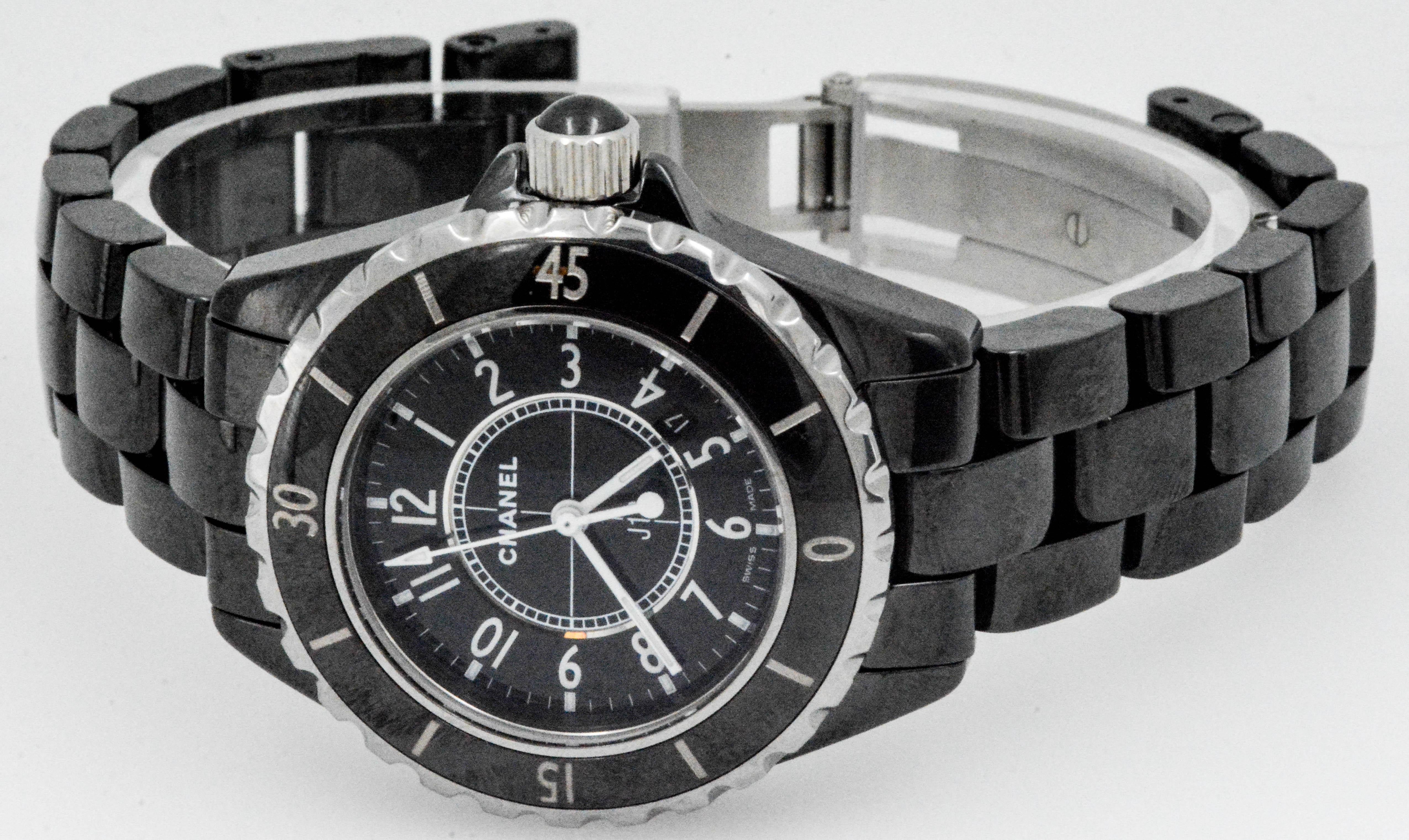 Chanel Ceramic J12 Black Dial Quartz Wristwatch In Excellent Condition In Dallas, TX