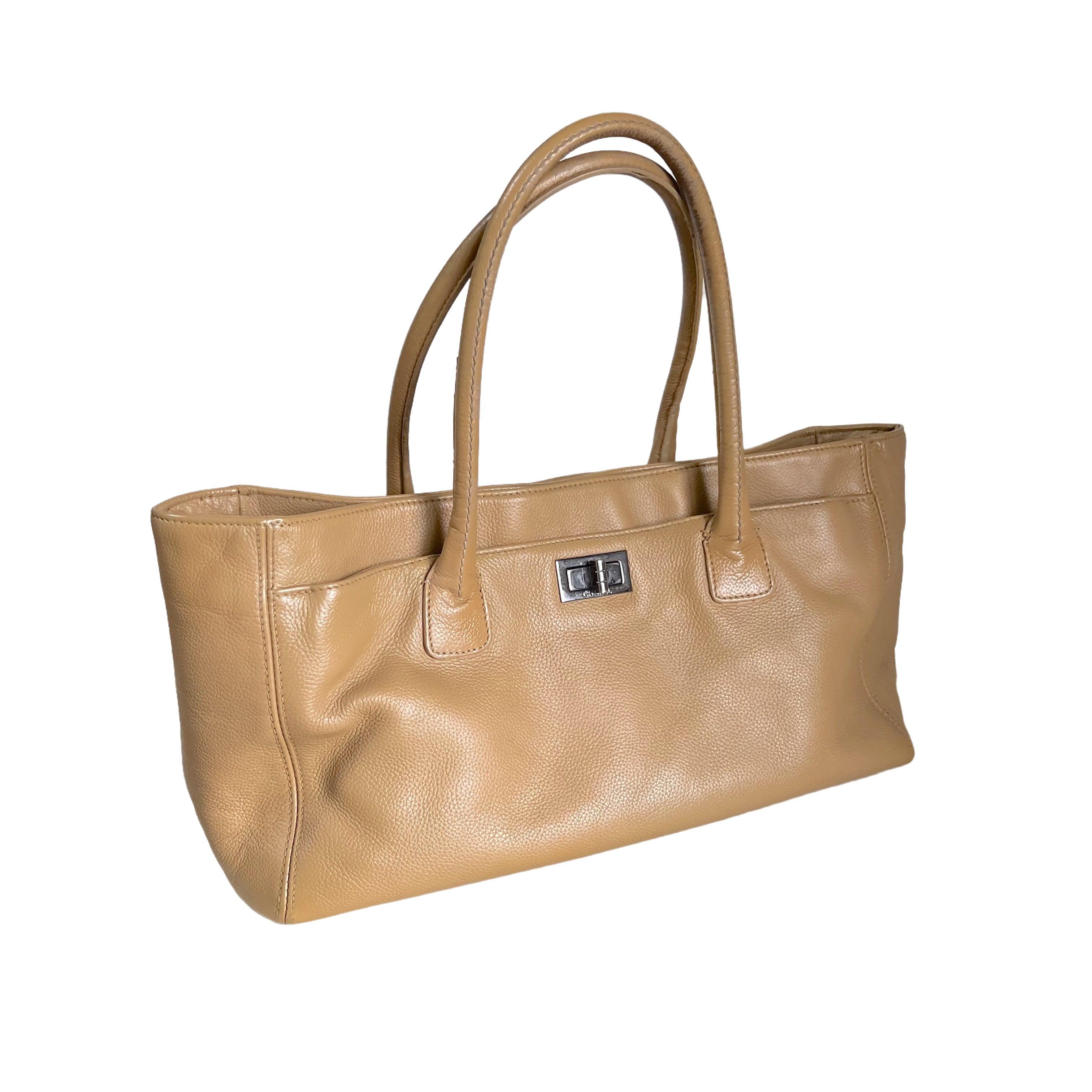 Brown Chanel Cerf Executive 2005 East West Small Camel Caviar Leather Handbag For Sale