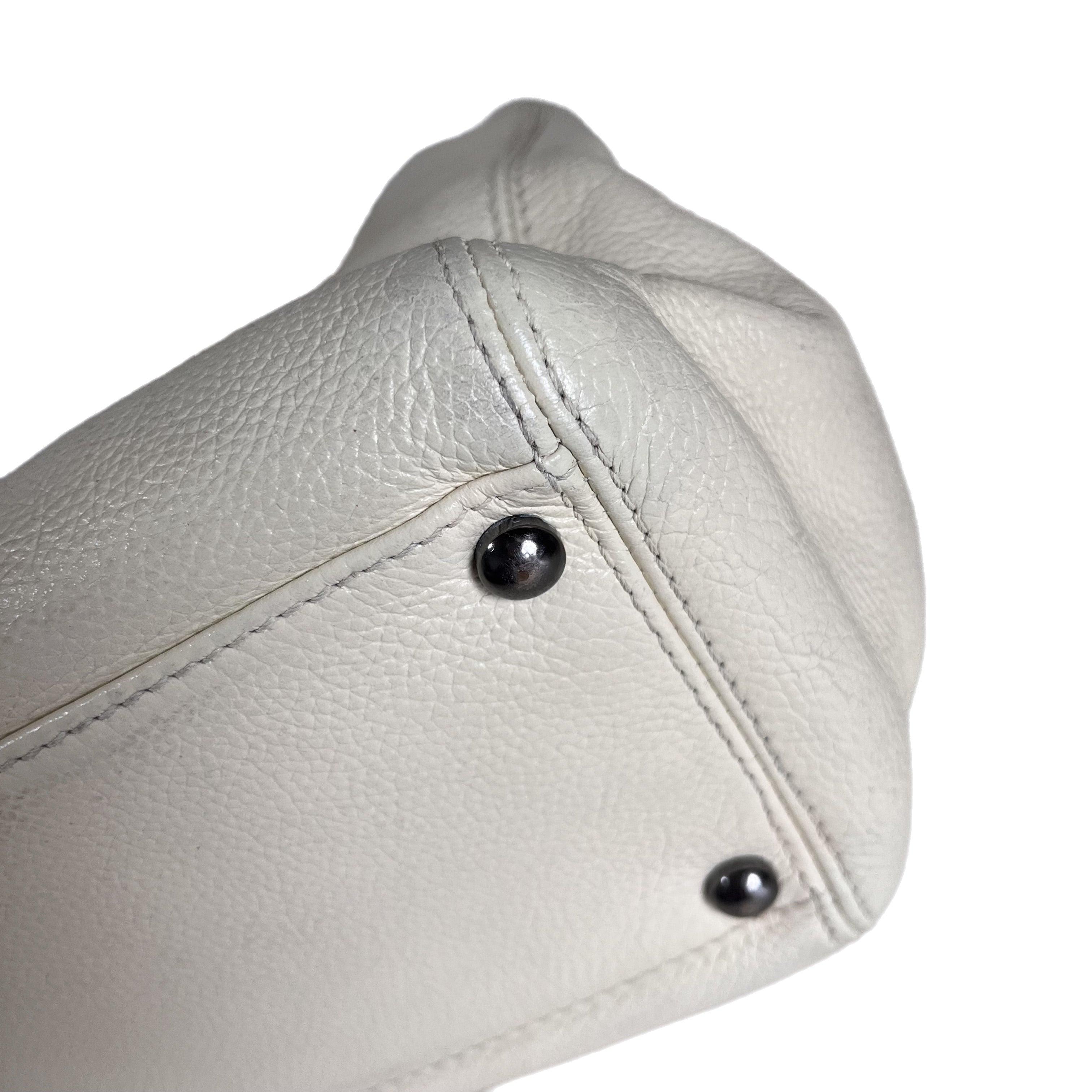Chanel Cerf Executive East West Small White Caviar Leather Handbag For Sale 6