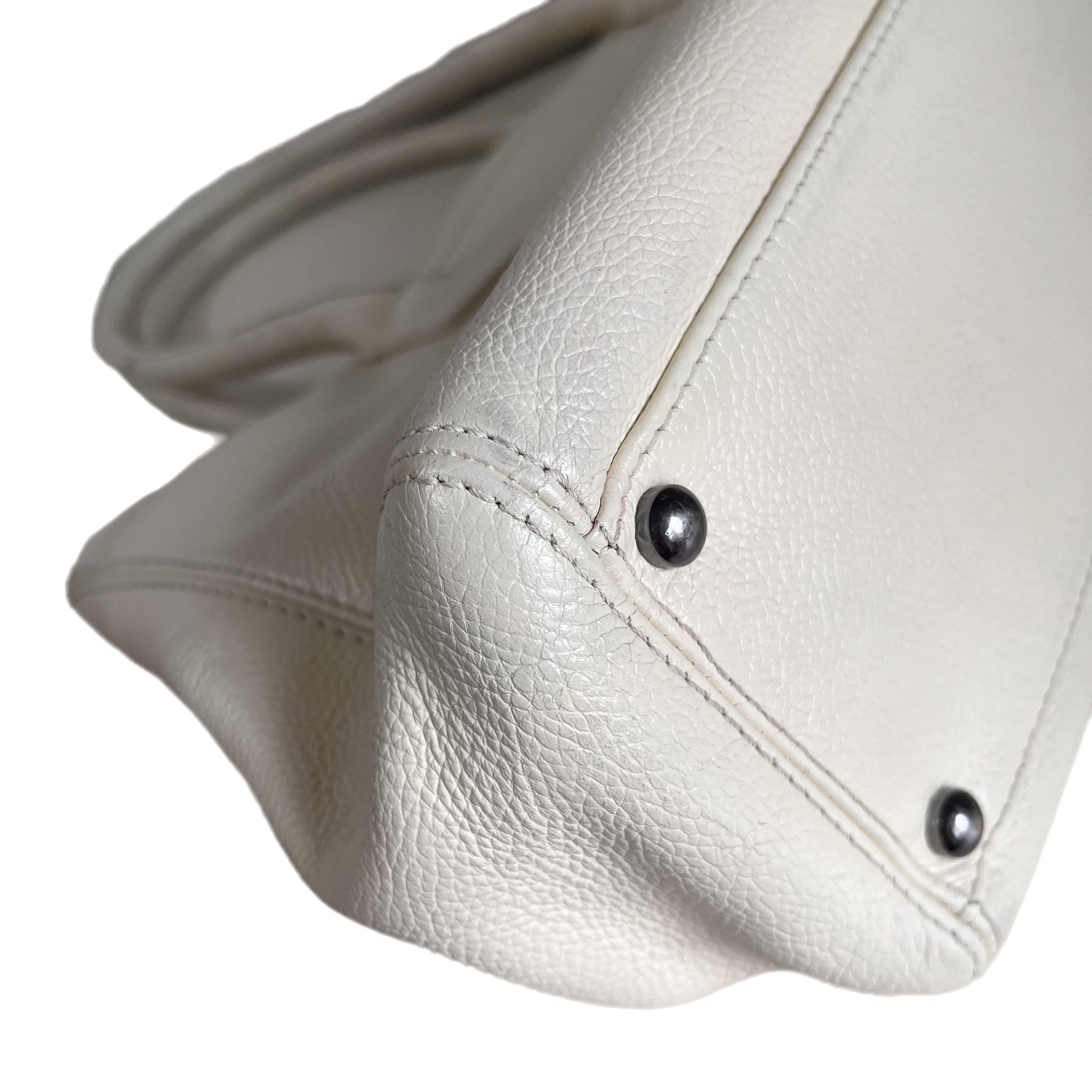 Chanel Cerf Executive East West Small White Caviar Leather Handbag For Sale 9