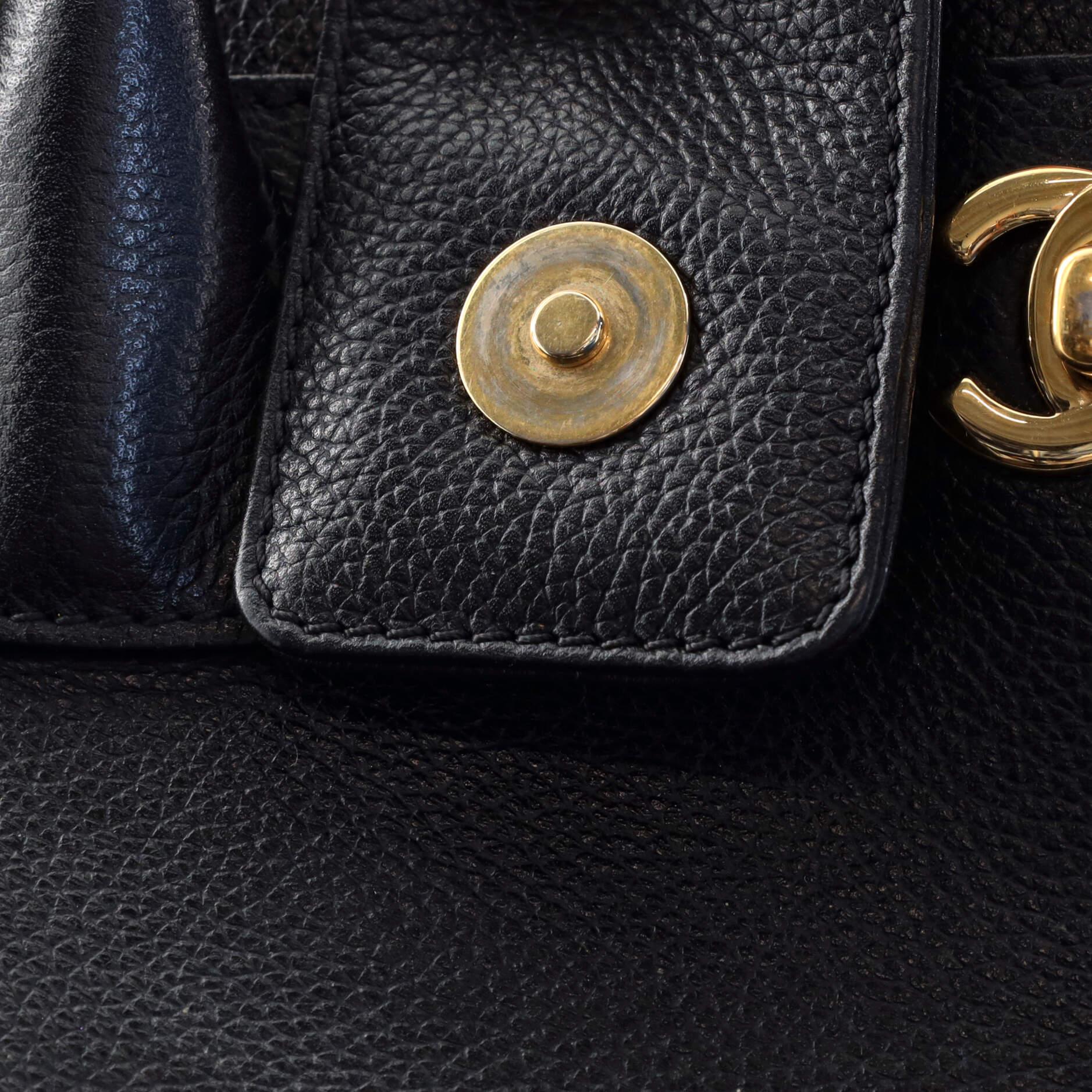 Chanel Cerf Executive Tote Leather Medium 2