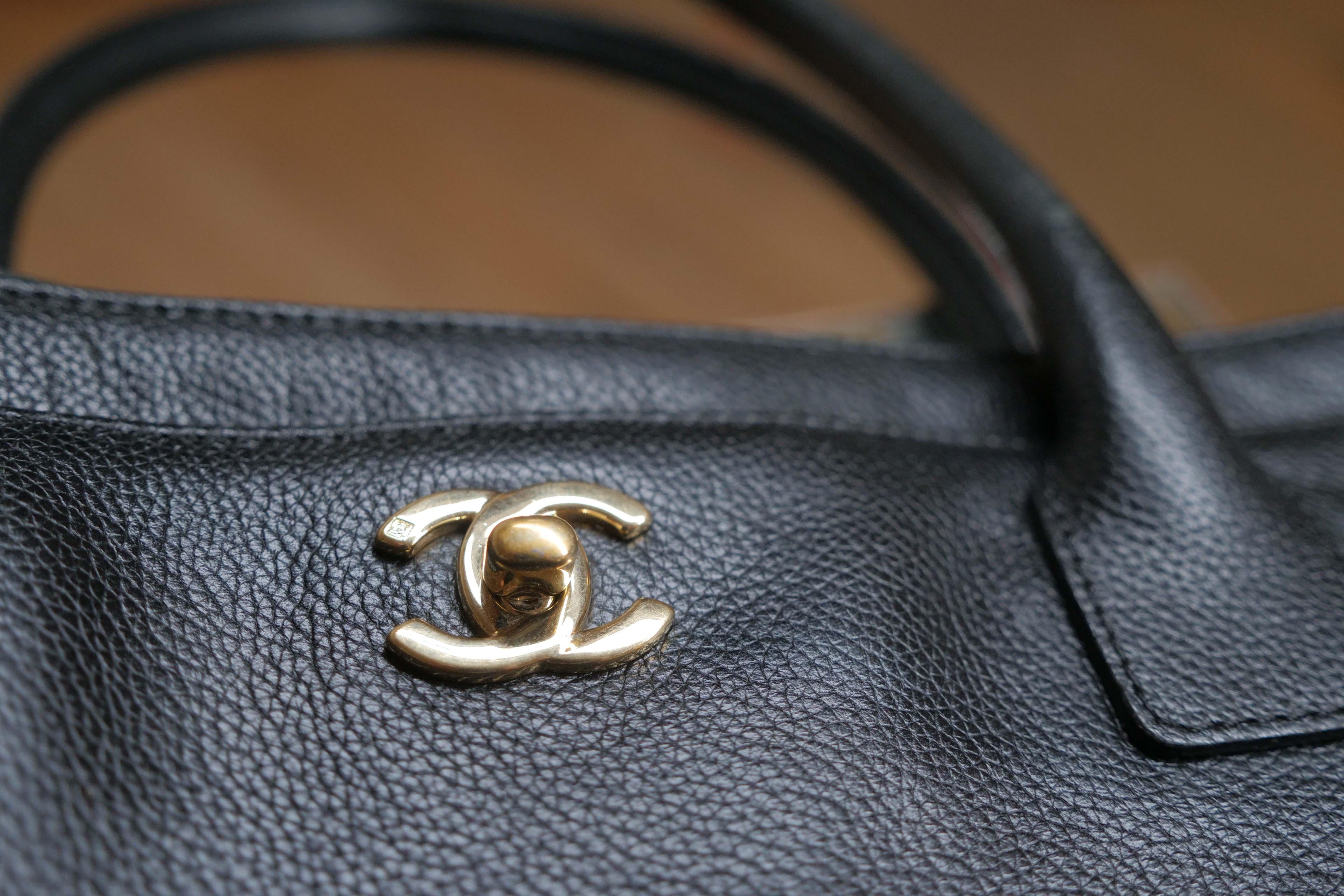 Chanel Cerf Tote Handbag 6