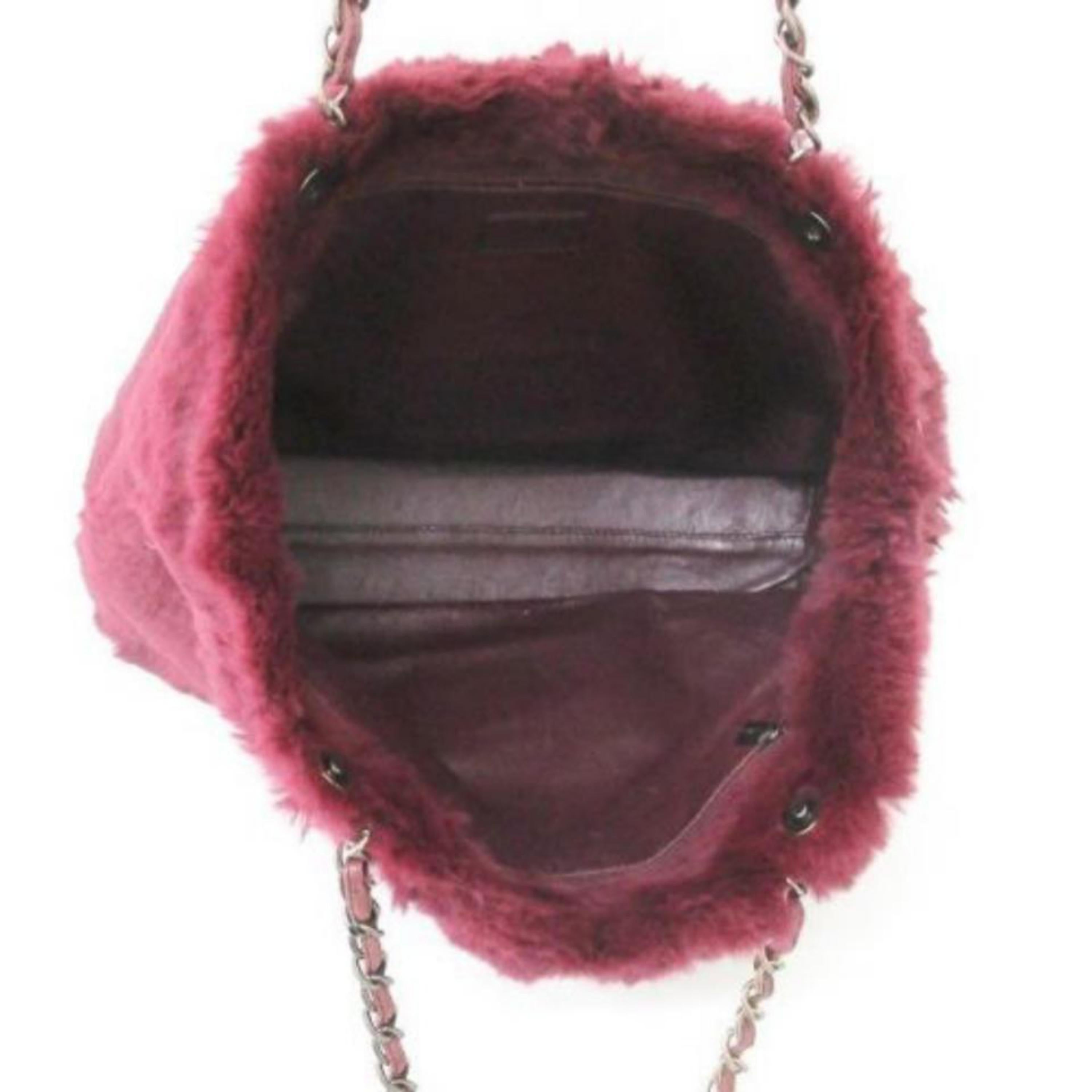 Brown Chanel Chain 865809 Red Rabbit Fur Tote For Sale