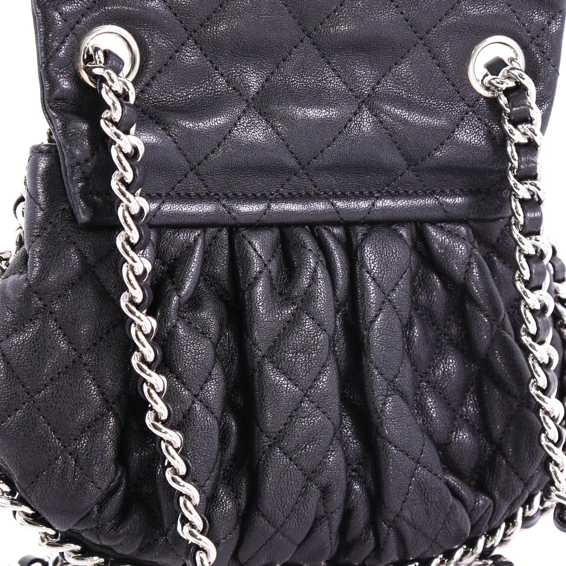 Chanel chain around messenger bag store