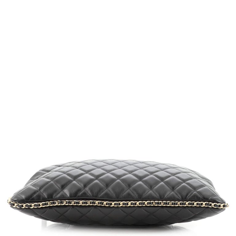 Lambskin Fur Quilted Round Clutch With Chain Ivory