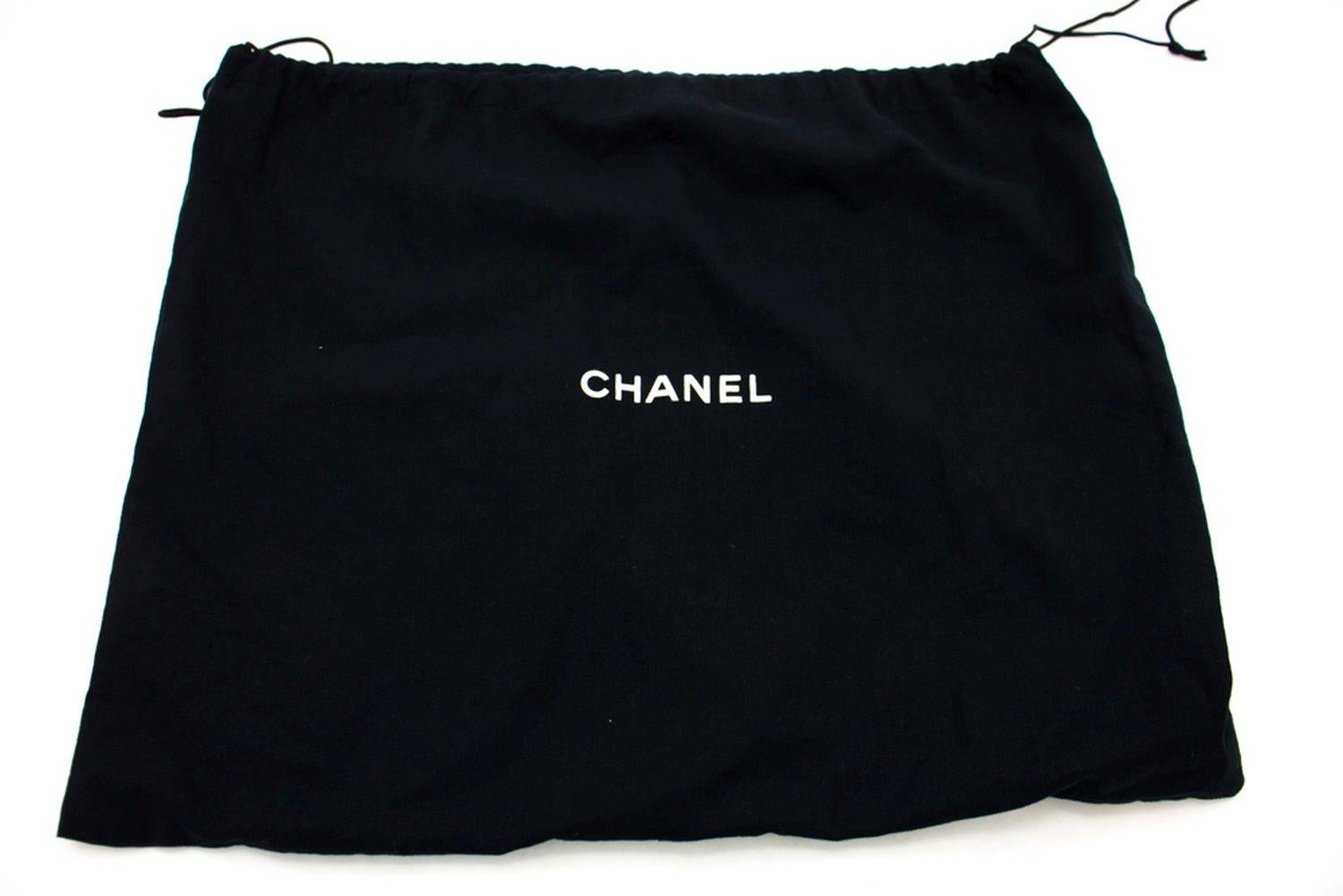 CHANEL Chain Around Shoulder Crossbody Bag Black Calfskin Leather 12