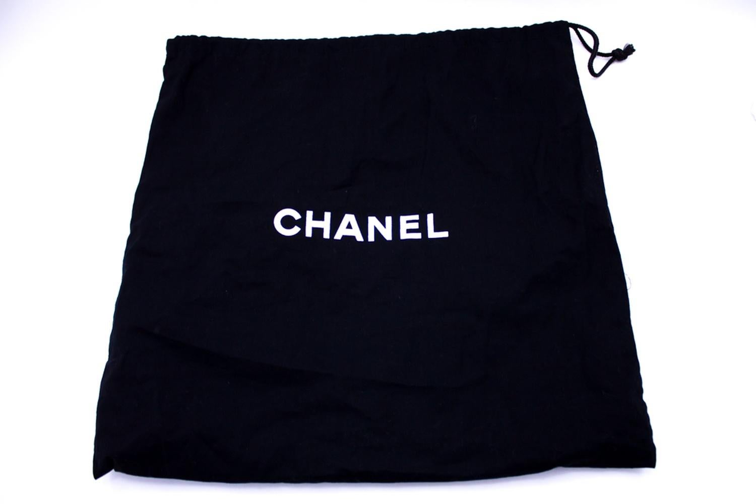 CHANEL Chain Around Shoulder Crossbody Bag Black Calfskin Leather 12