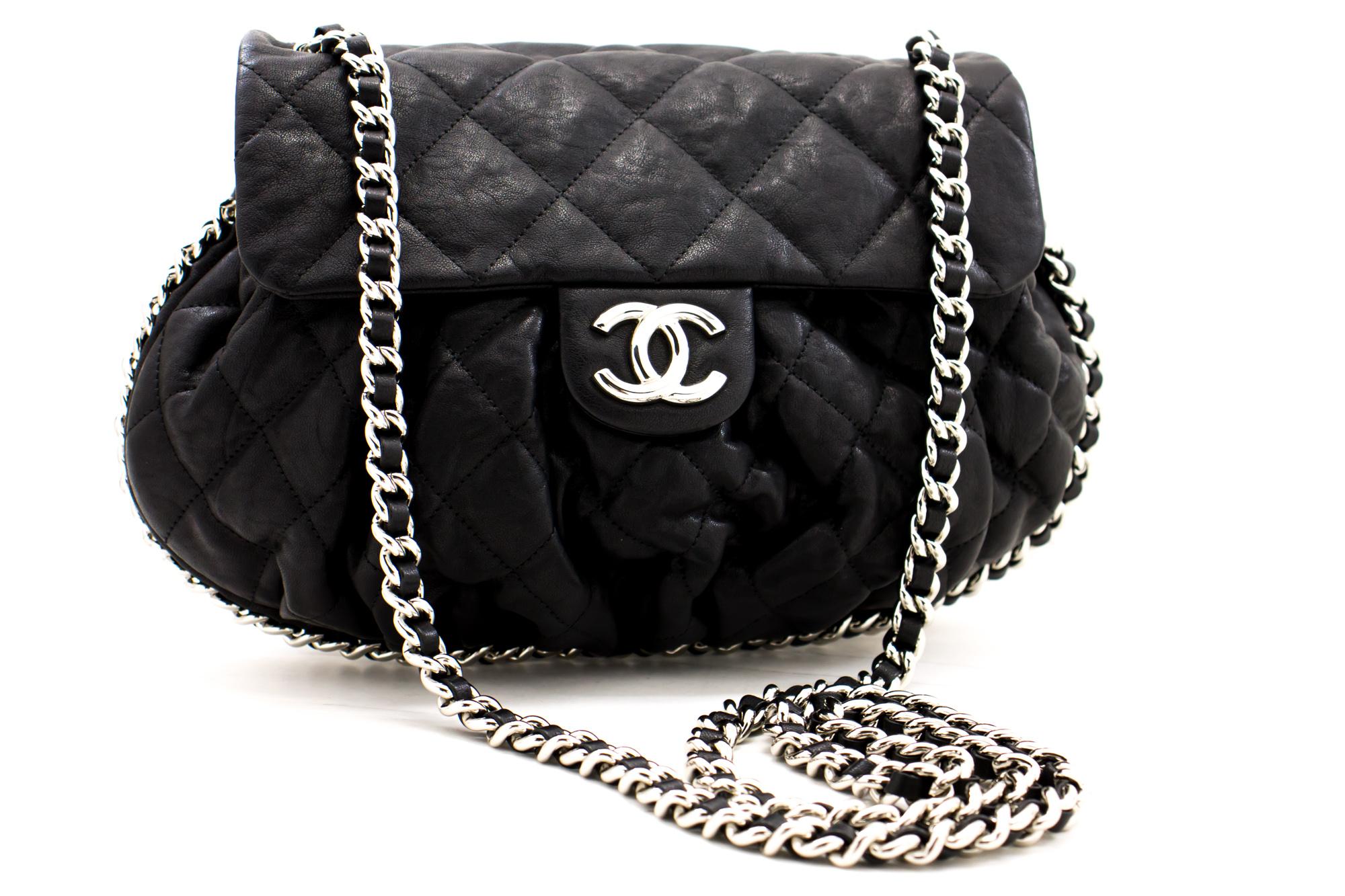An authentic CHANEL Chain Around Shoulder Bag Crossbody Black Calfskin Leather. The color is Black. The outside material is Leather. The pattern is Solid. This item is Contemporary. The year of manufacture would be 2015.
Conditions & Ratings
Outside
