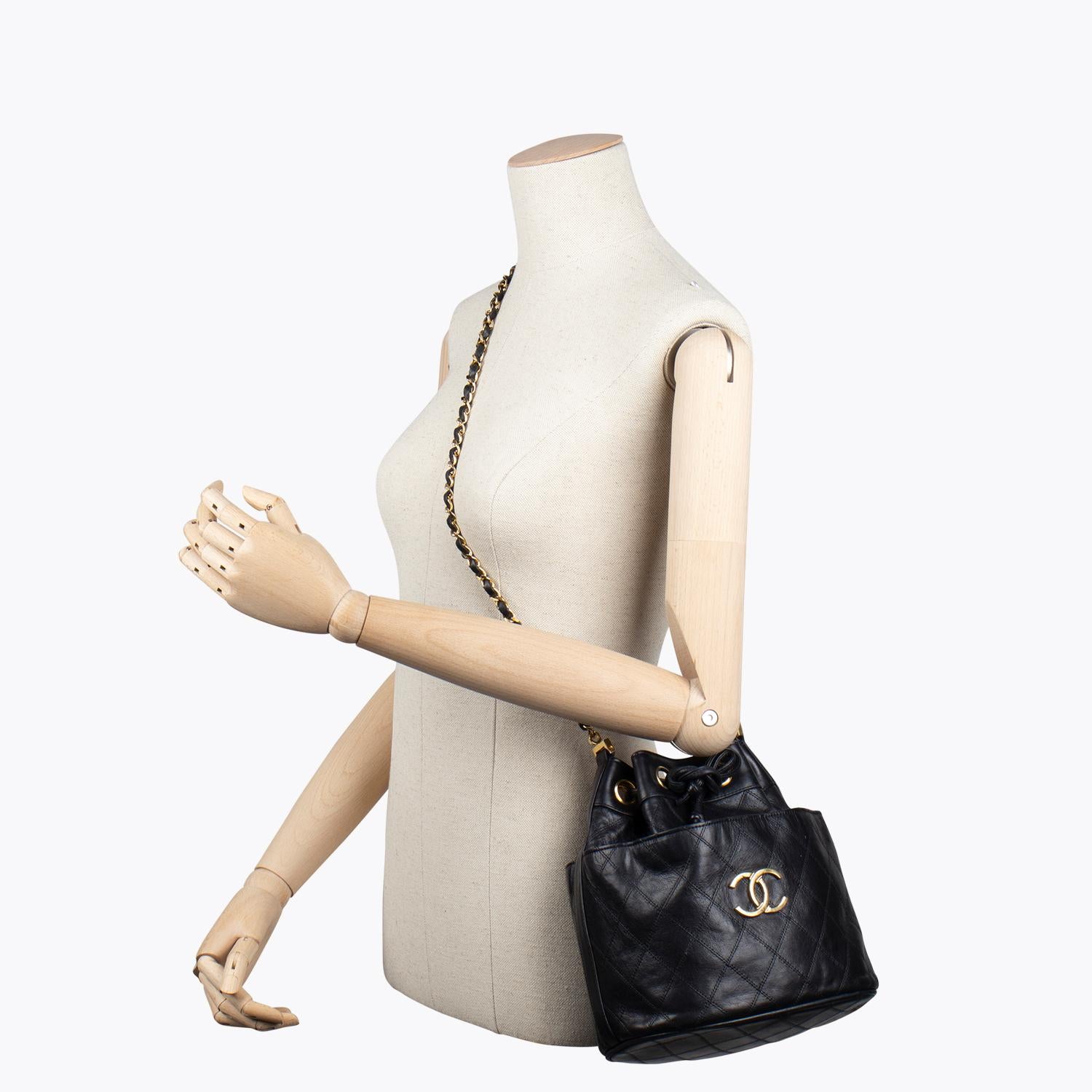 Women's Chanel Chain Bucket Bag
