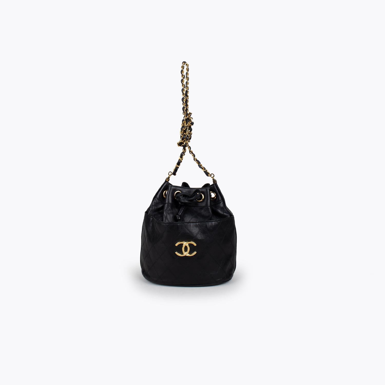 Chanel Chain Bucket Bag 1