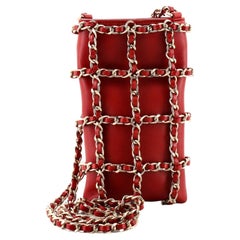 Chanel Phone Clutch mit Kettenrahmen und Kette aus Lammfell