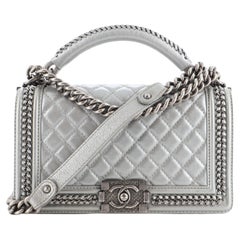 Chanel - Sac à main à rabat Boy - Cuir de veau glacé matelassé - Moyen