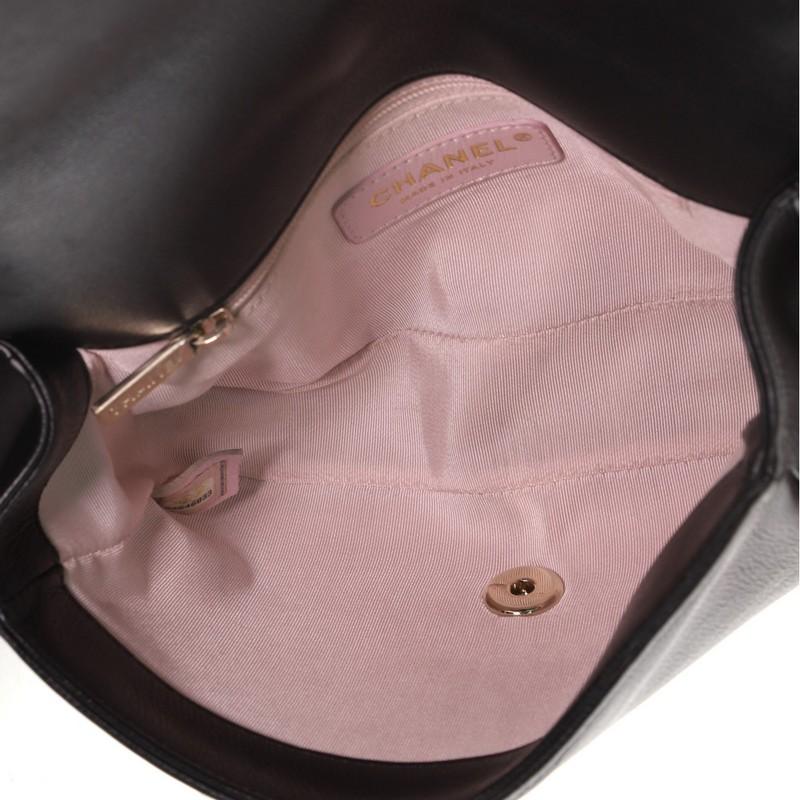 Chanel Chain Handle CC Flap Bag Quilted Caviar mit Nieten Detail Small 1