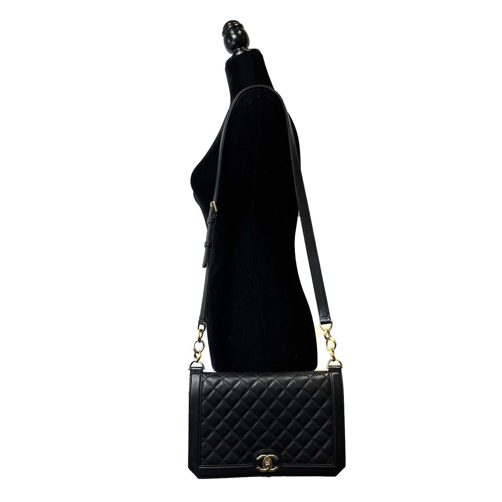 Women's 	CHANEL - Chain Link CC Black Lambskin Full Flap Bag Quilted Medium Shoulder Bag