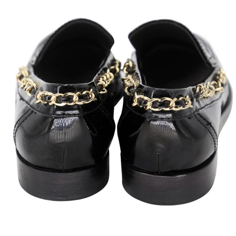 Chanel Kette Loafers 36c Lackleder CC Logo Flats CC-0502N-0146 (Schwarz) im Angebot