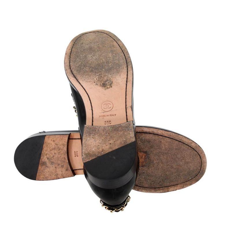 Chanel Kette Loafers 36c Lackleder CC Logo Flats CC-0502N-0146 im Zustand „Gut“ im Angebot in Downey, CA