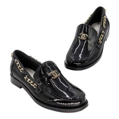 Chanel Kette Loafers 36c Lackleder CC Logo Flats CC-0502N-0146