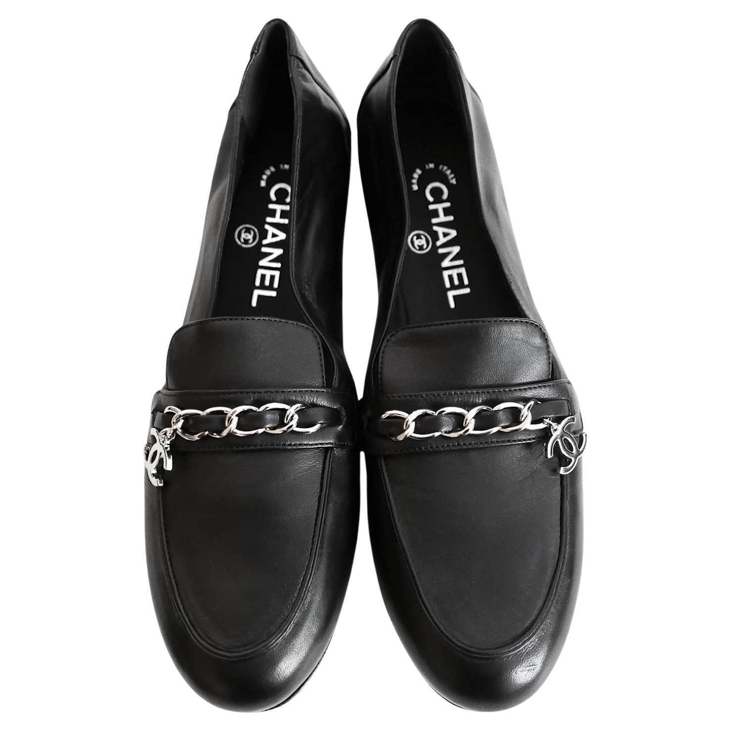 Chanel Chain Logo Black Lambskin Leather Loafers For Sale