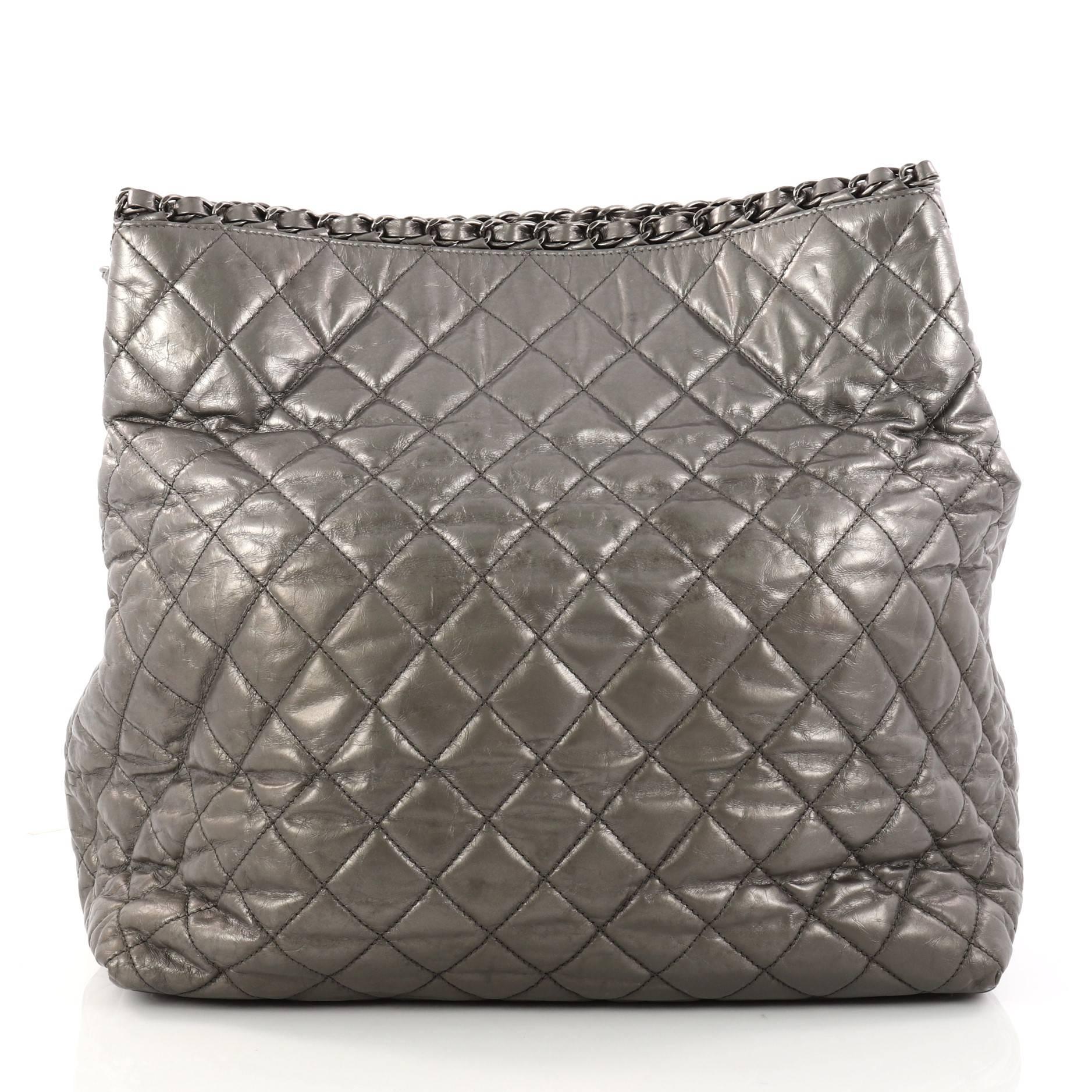 Chanel Chain Me Tote Quilted Calfskin Large In Good Condition In NY, NY