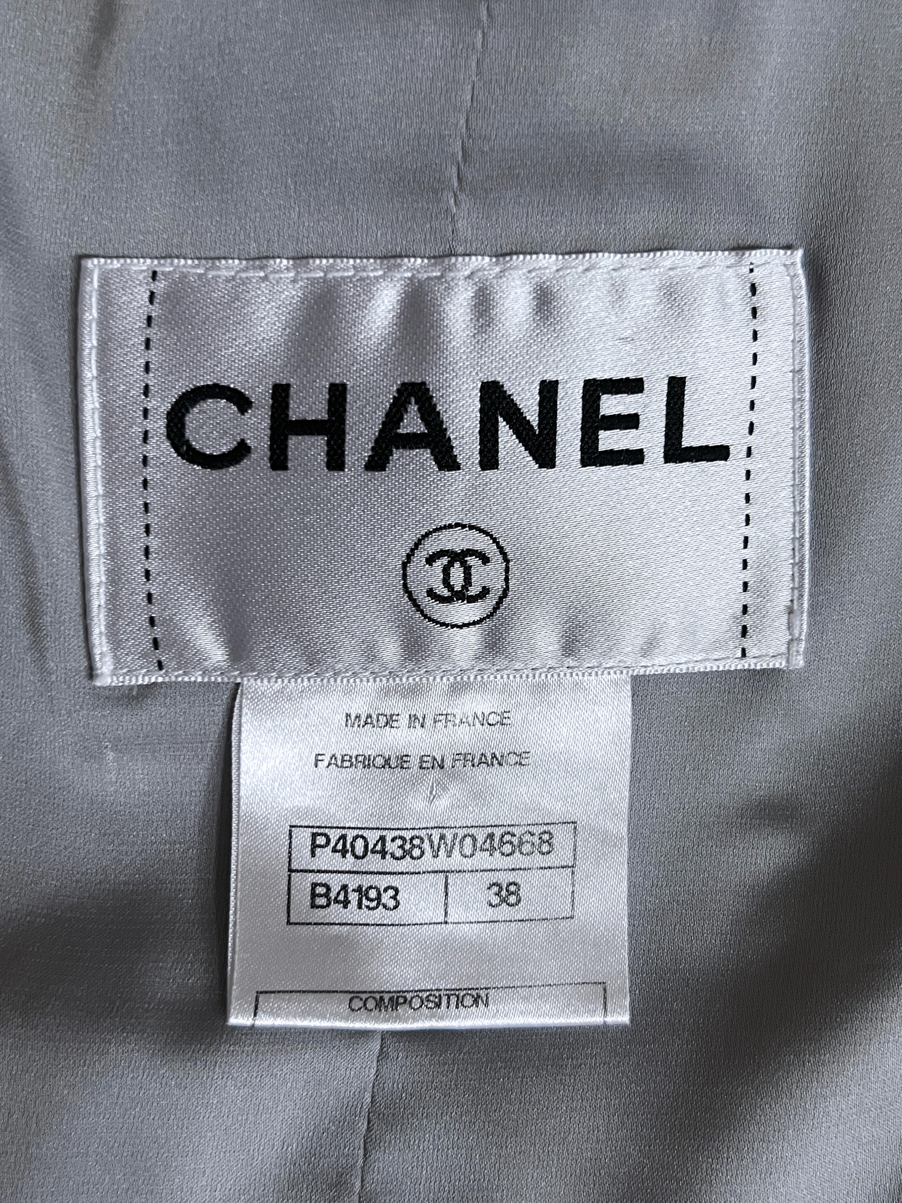 Chanel - Collier de chaînes Veste en tweed en vente 4