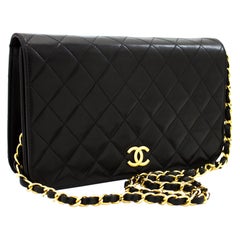 Vintage CHANEL Chain Shoulder Bag Black Clutch Flap Quilted Lambskin Leather