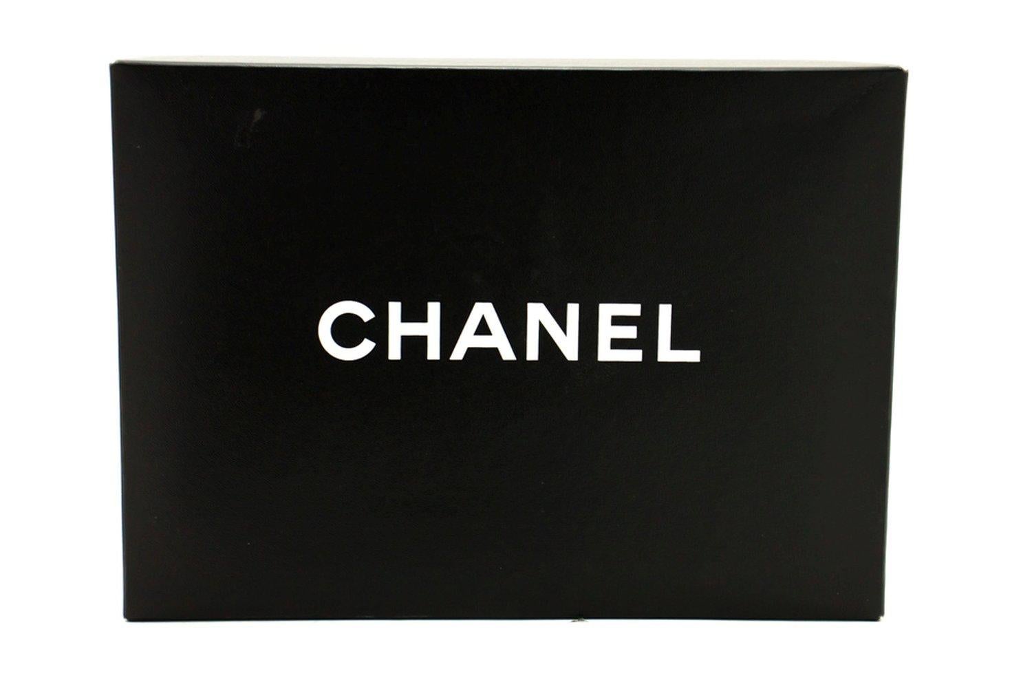 CHANEL Chain Shoulder Bag Black Clutch Flap Quilted Purse Lambskin 12