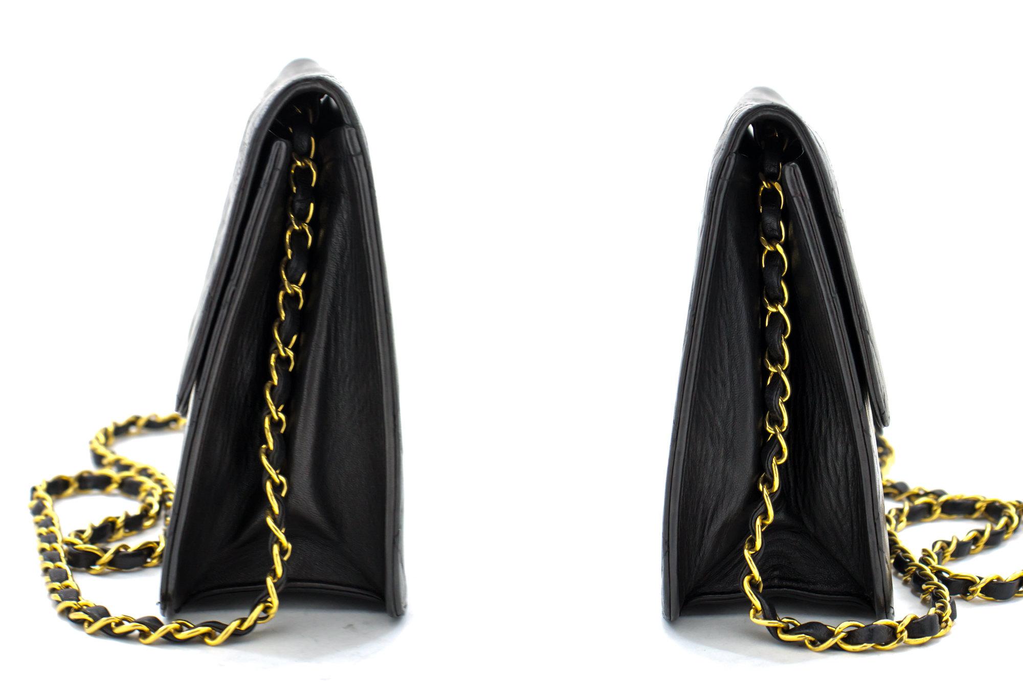 Women's CHANEL Chain Shoulder Bag Black Clutch Flap Quilted Purse Lambskin