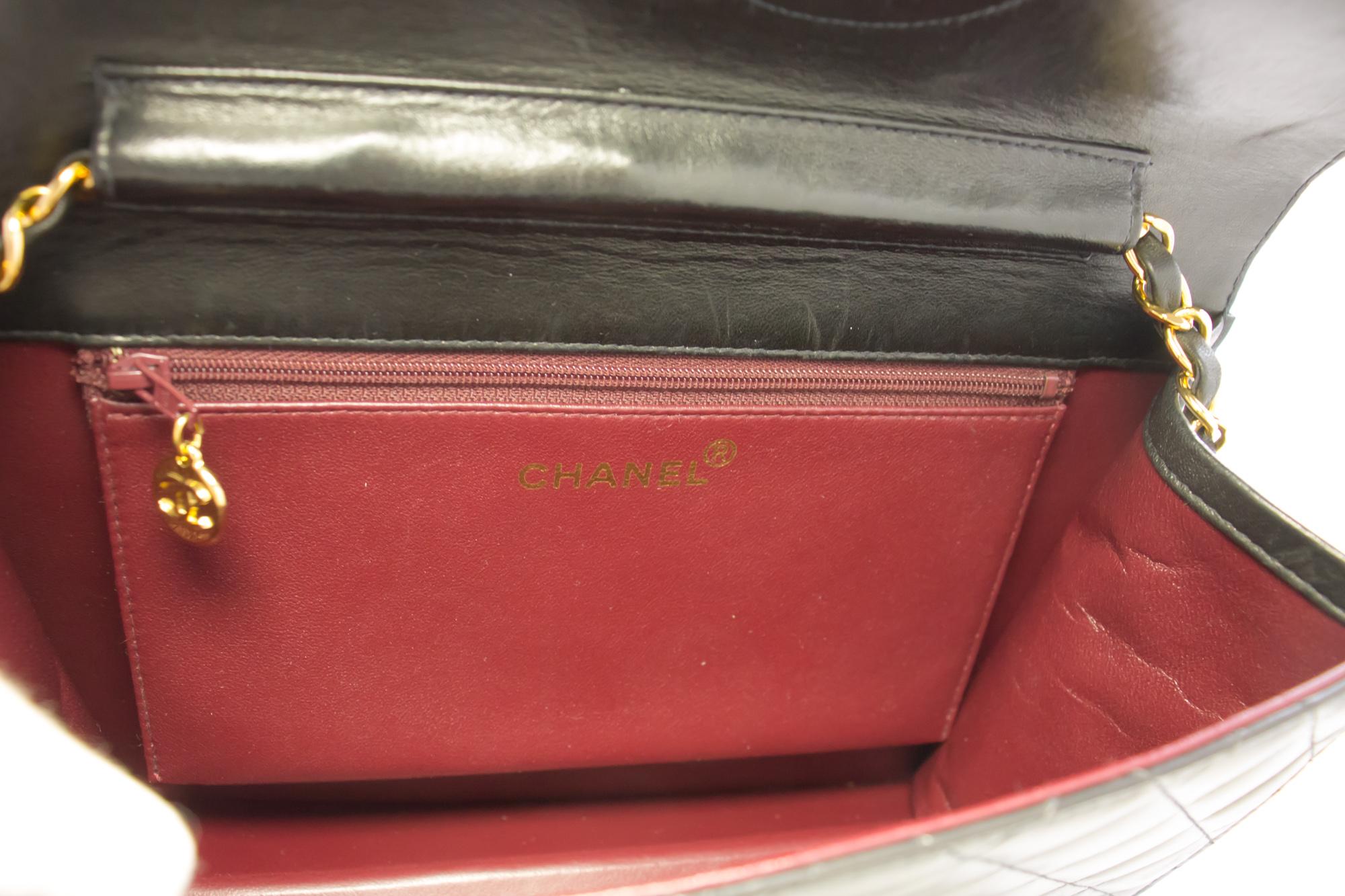 CHANEL Chain Shoulder Bag Black Clutch Flap Quilted Purse Lambskin For Sale 4