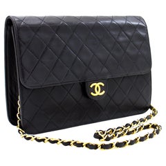 Vintage CHANEL Chain Shoulder Bag Black Clutch Flap Quilted Purse Lambskin